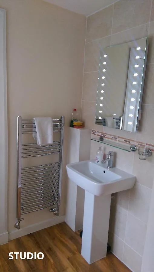 Edinburgh City Suites Aparthotel