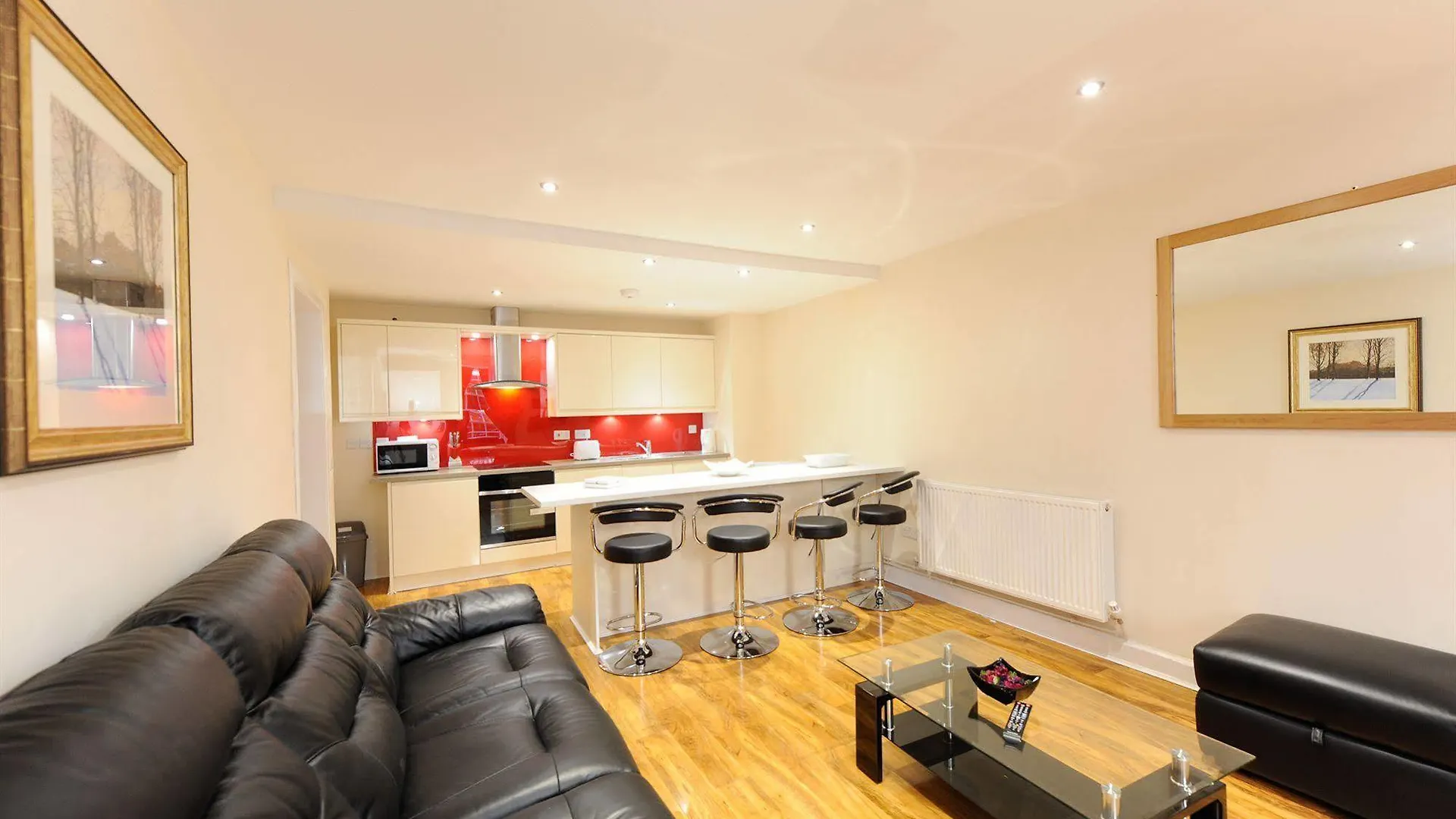 Edinburgh City Suites